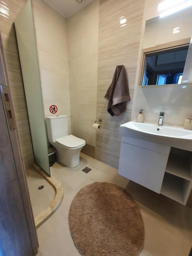 Villa Sheila With Private Pool Roumelí Екстериор снимка