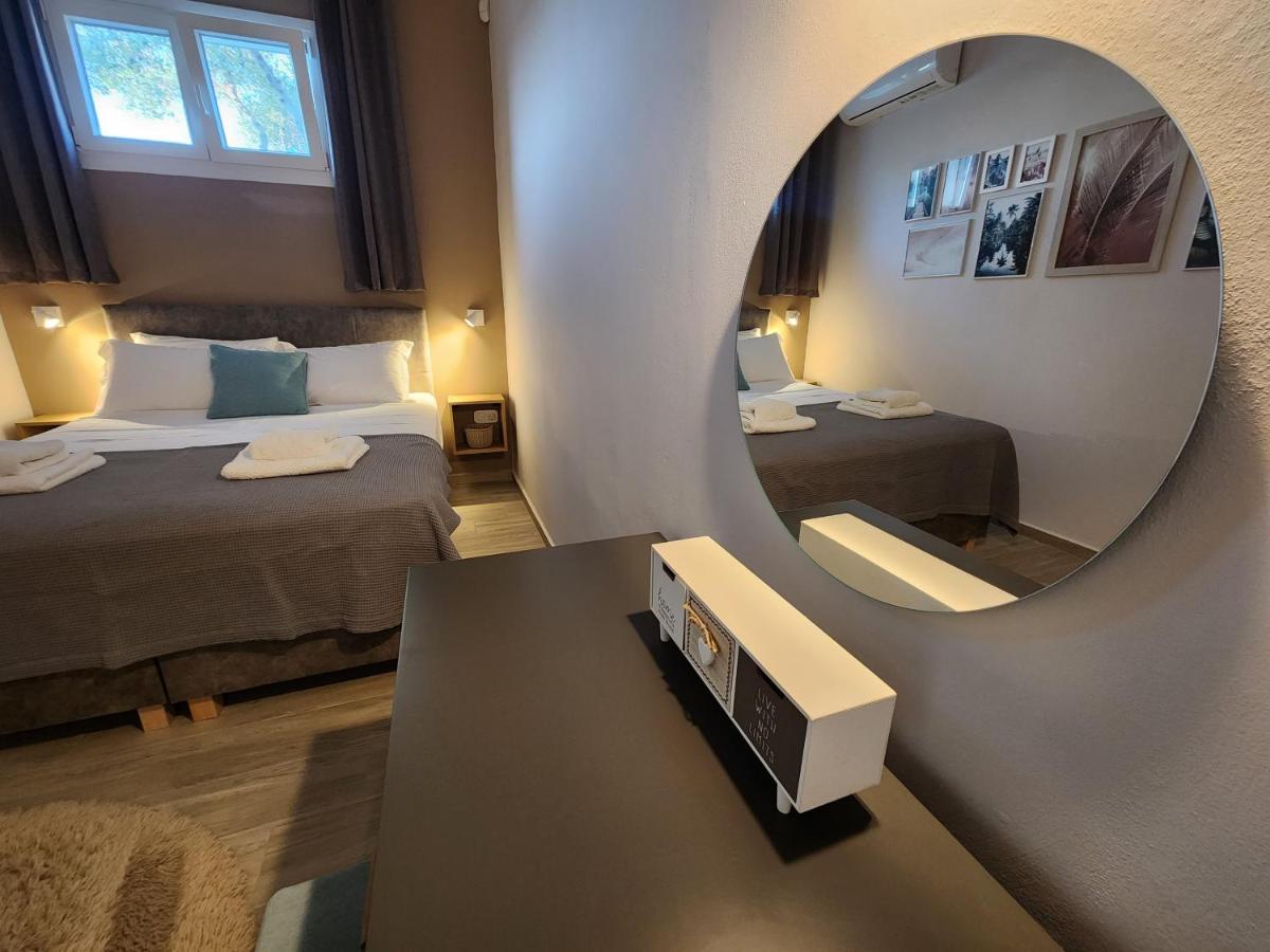 Villa Sheila With Private Pool Roumelí Екстериор снимка